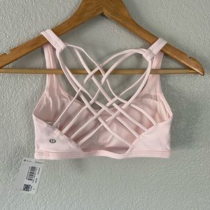 Lululemon size 6 Pink Glow Free to Be Wild Bra NWT